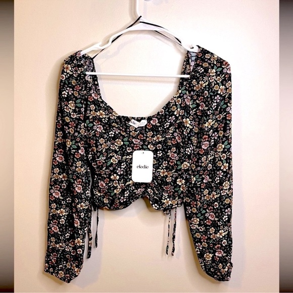 NWT Elodie Black Floral Long Sleeve Crop Top Size Small - Picture 4 of 12